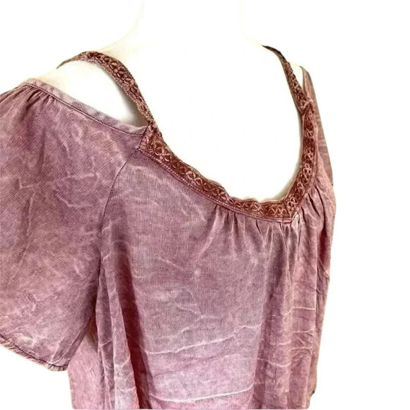 Altar’d State Rayon Blend Boho Cold Shoulder Celtic Batik Blouse Size M - Picture 2 of 13